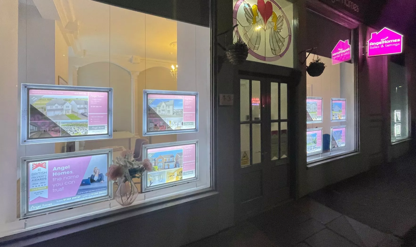 A2 Illuminated Window Cards